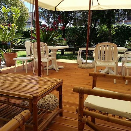 B&B Villa Fantasia กาเอตา ภายนอก รูปภาพ